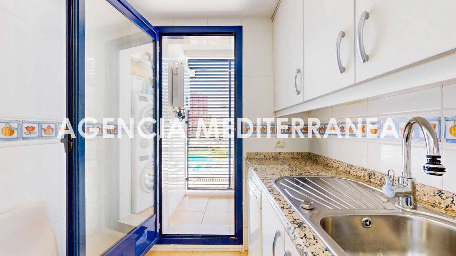 2 bedroom Flat for sale in La Pobla de Farnals with pool garage - € 278,000 (Ref: 9797227)