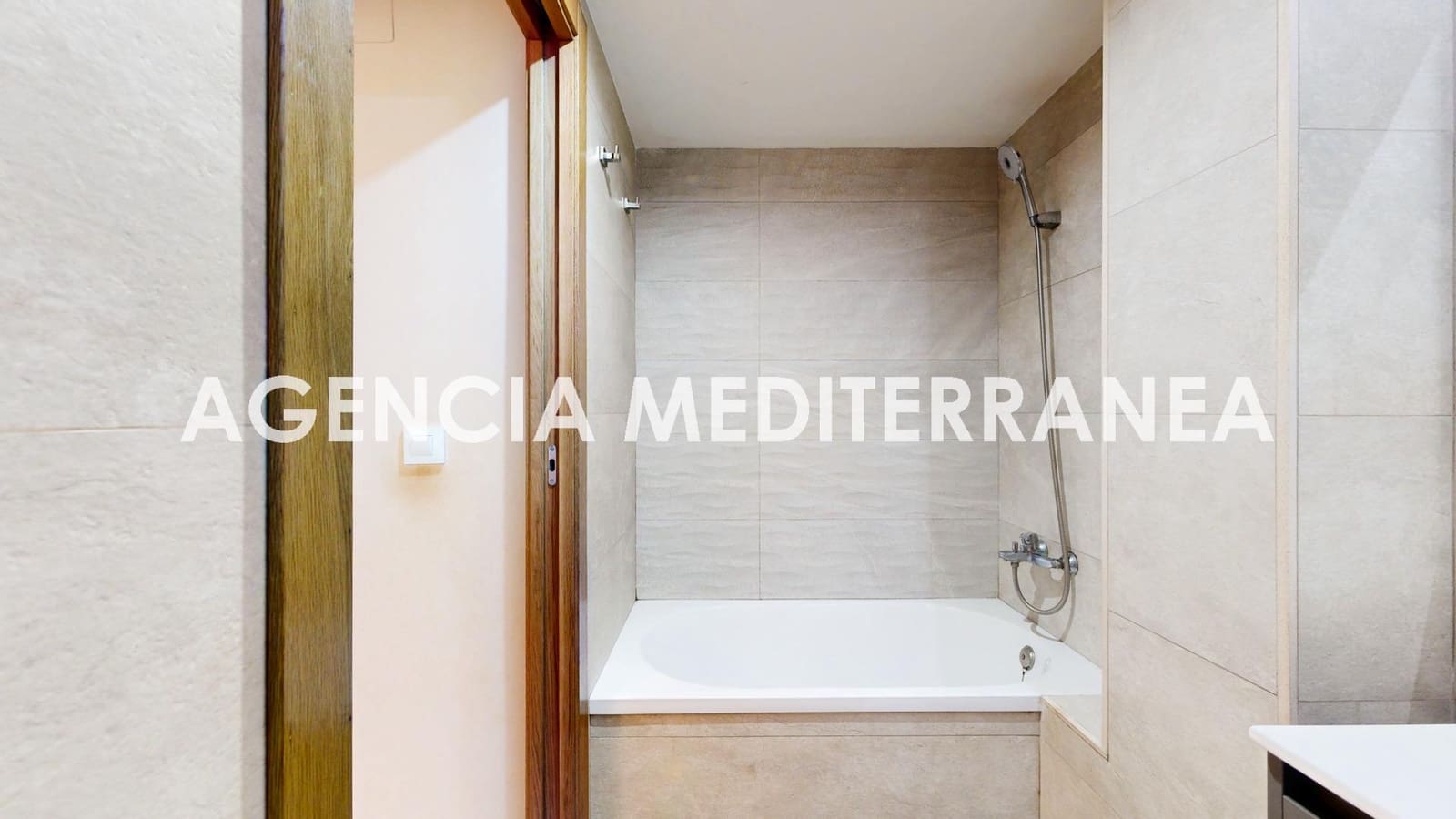 3 sovrum Lägenhet till salu i Valencia stad - 310 000 € (Ref: 9799385)