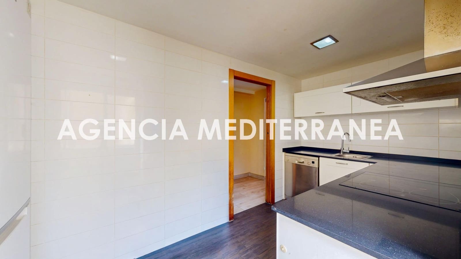 3 bedroom Flat for sale in Valencia city - € 299,000 (Ref: 9799385)