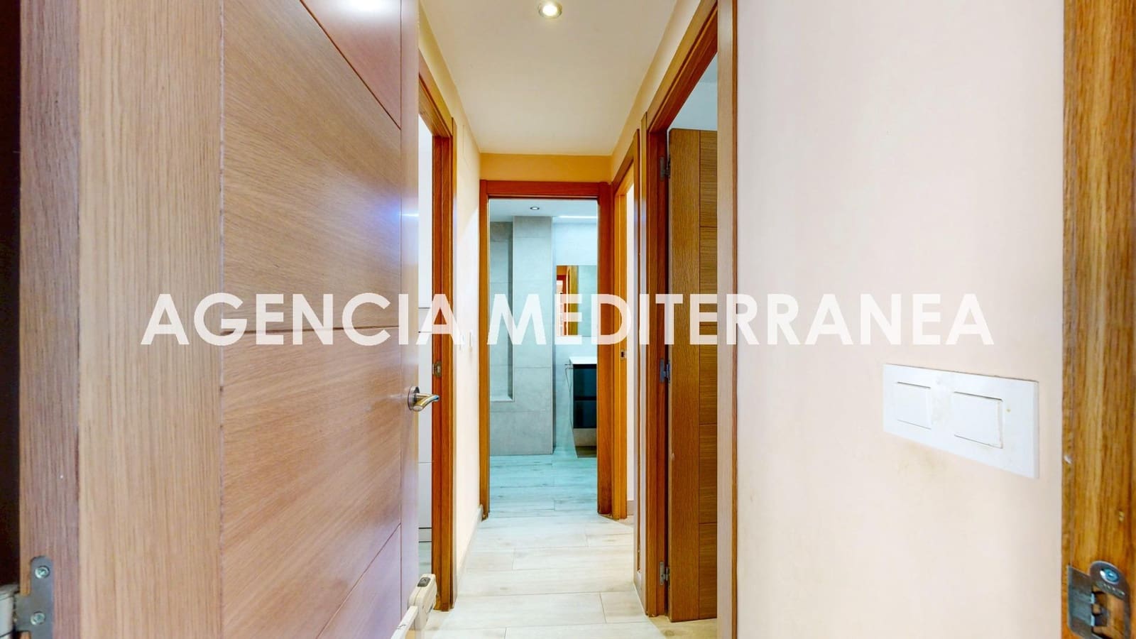3 bedroom Flat for sale in Valencia city - € 299,000 (Ref: 9799385)