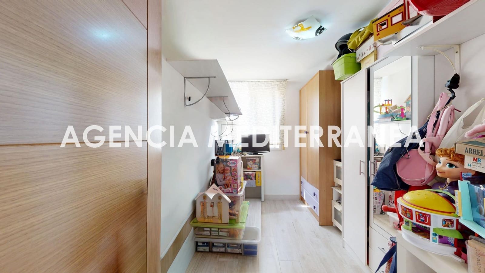 3 bedroom Flat for sale in Valencia city - € 299,000 (Ref: 9799385)
