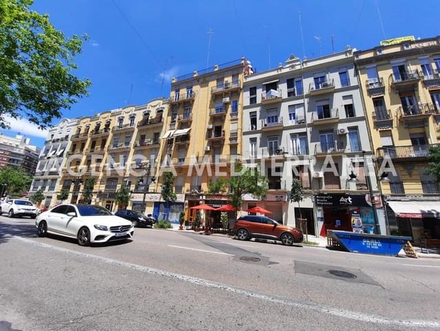 3 sypialnia Mieszkanie na sprzedaż w Arrancapins, Miasto Walencja - 425 000 € (Ref: 9804386)