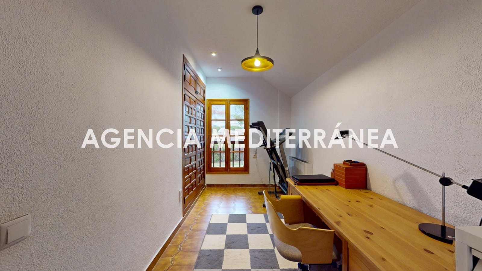 Chalet de 4 habitaciones en Serra en venta con piscina - 690.000 € (Ref: 9812003)