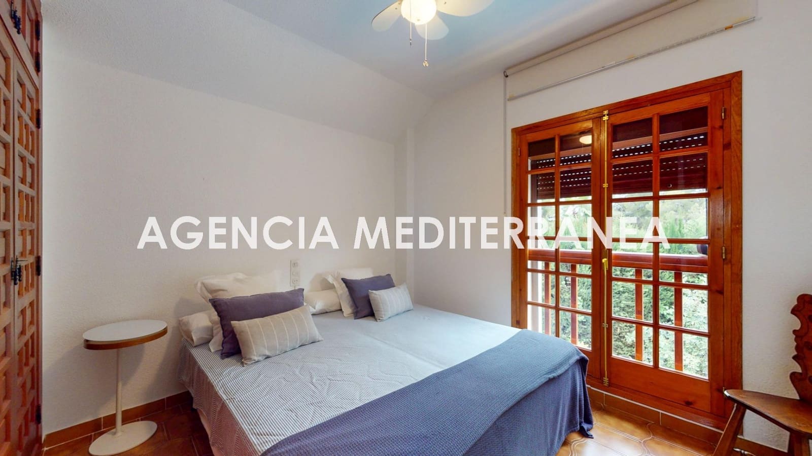 Chalet de 4 habitaciones en Serra en venta con piscina - 690.000 € (Ref: 9812003)
