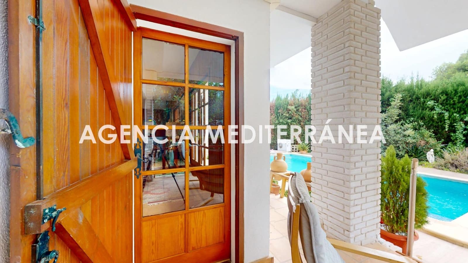 4 bedroom Villa for sale in Serra with pool - € 690,000 (Ref: 9812003)