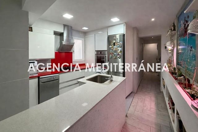 2 slaapkamer Flat te koop in Benicalap, Valencia stad - € 255.000 (Ref: 9812004)