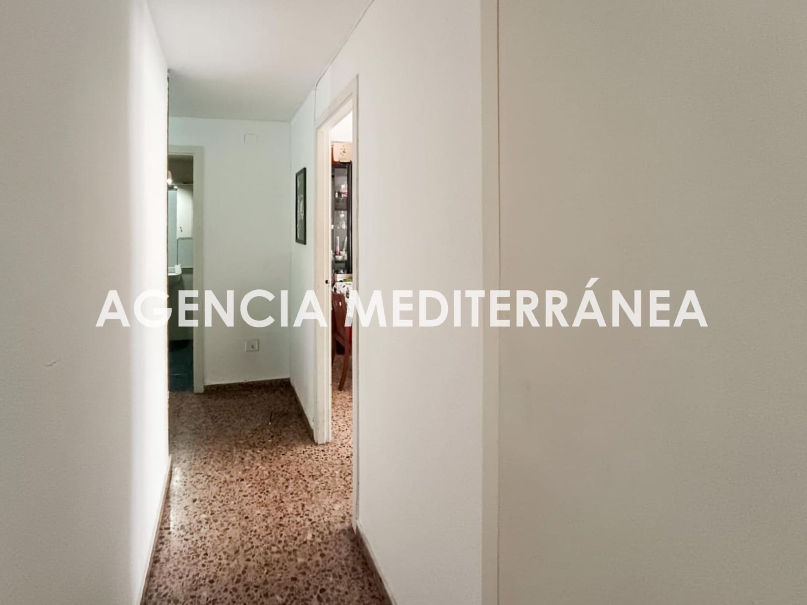4 makuuhuone Asunto myytävänä paikassa Valencia kaupunki - 240 000 € (Ref: 9818317)