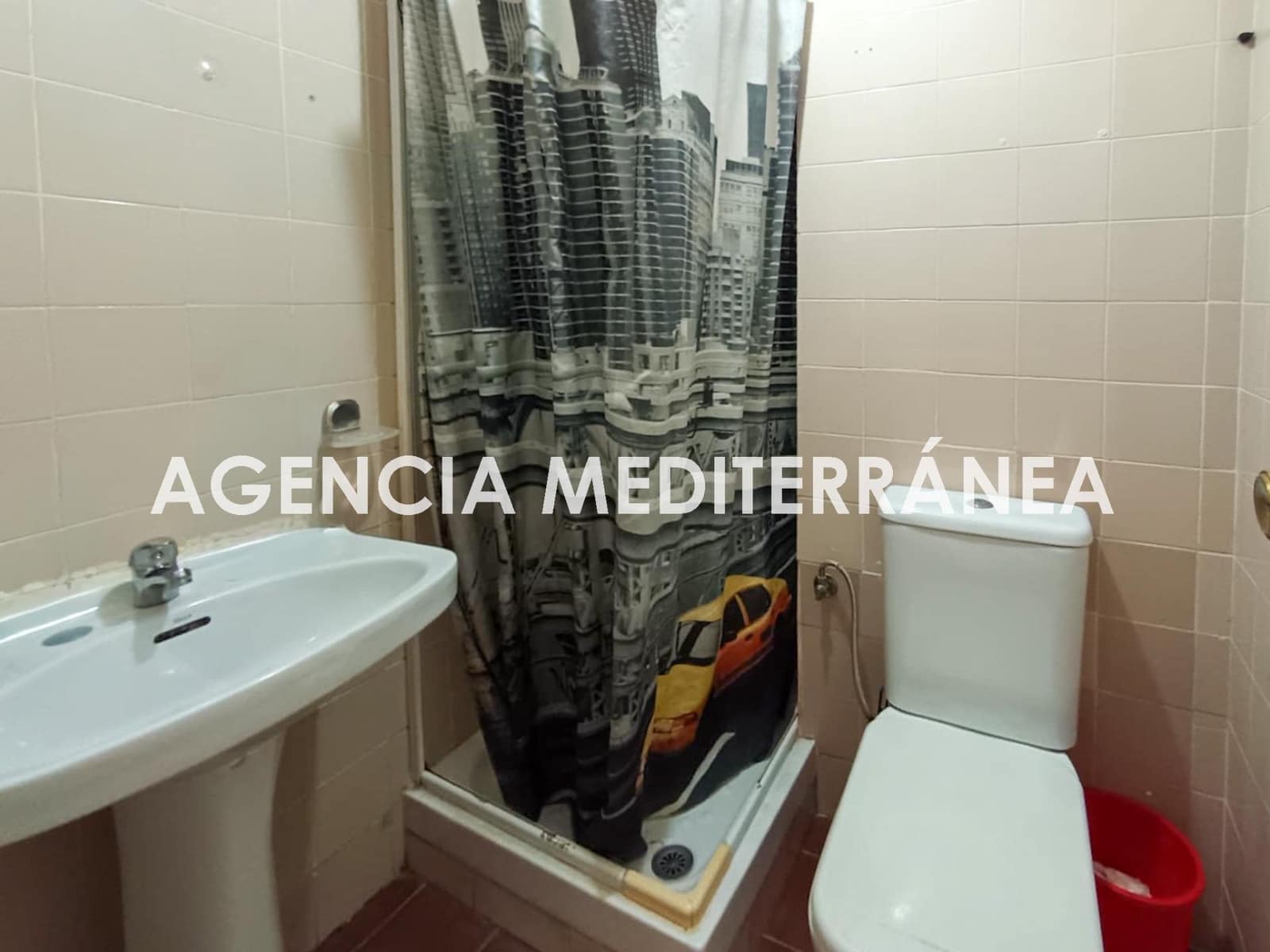4 makuuhuone Asunto myytävänä paikassa Valencia kaupunki - 240 000 € (Ref: 9818317)