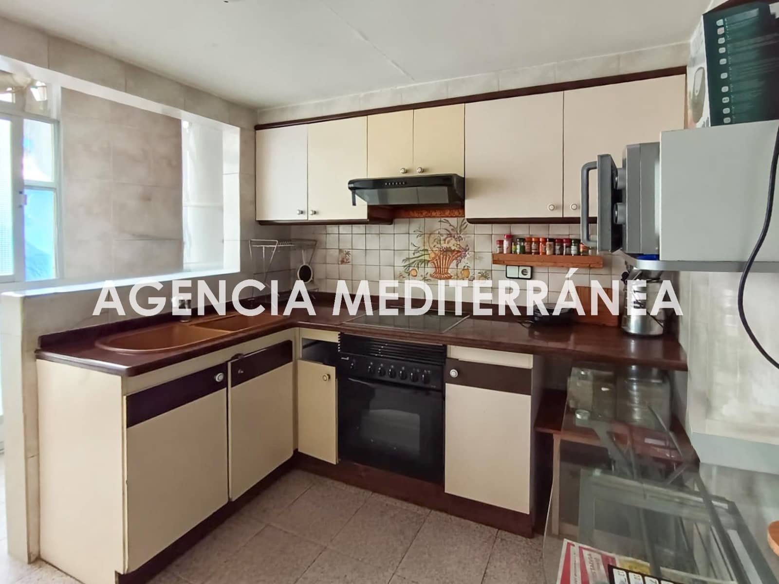 4 makuuhuone Asunto myytävänä paikassa Valencia kaupunki - 240 000 € (Ref: 9818317)
