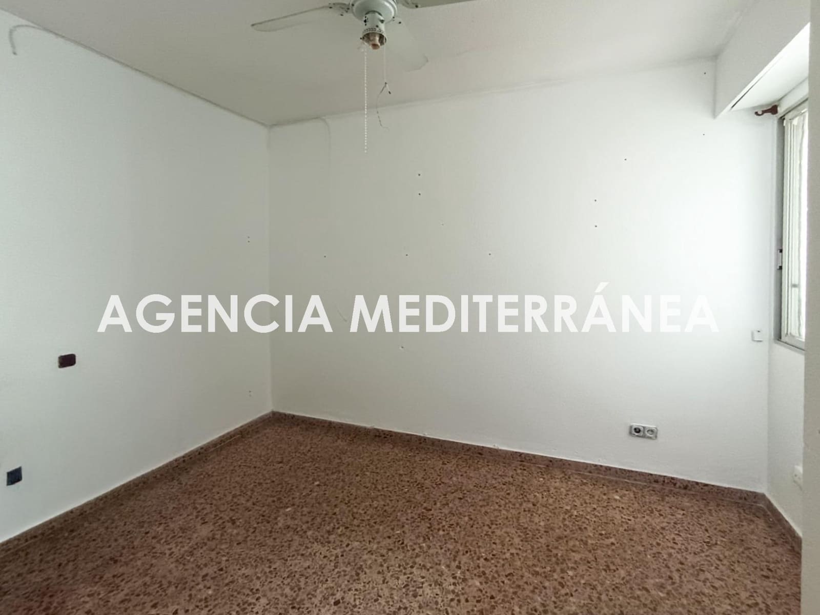 4 makuuhuone Asunto myytävänä paikassa Valencia kaupunki - 240 000 € (Ref: 9818317)