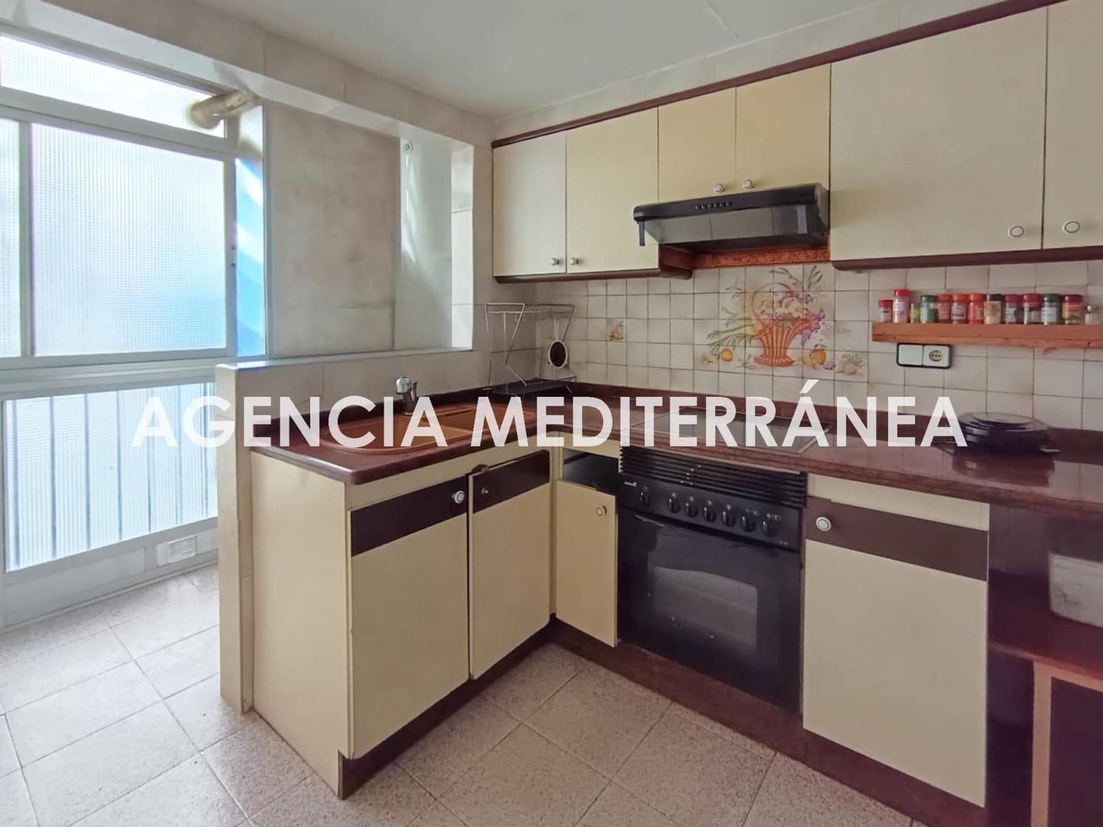 4 makuuhuone Asunto myytävänä paikassa Valencia kaupunki - 240 000 € (Ref: 9818317)