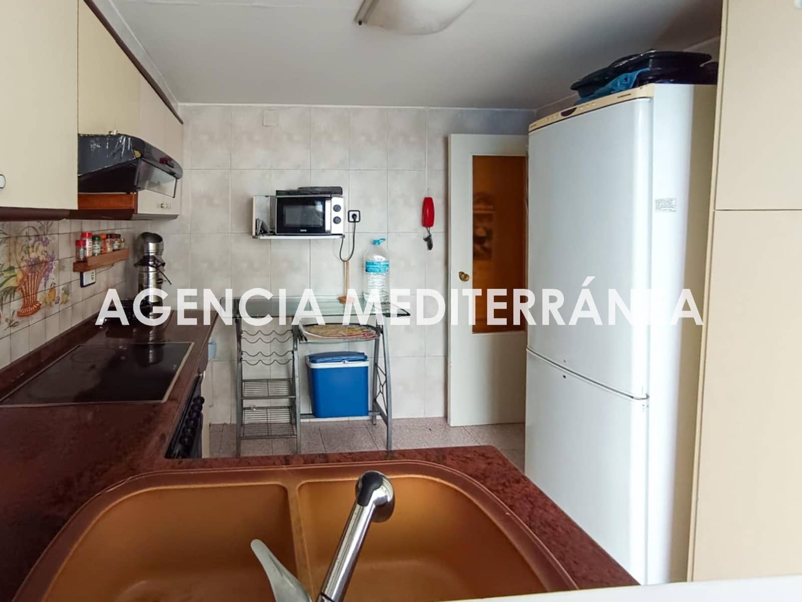 4 bedroom Flat for sale in Valencia city - € 215,000 (Ref: 9818317)
