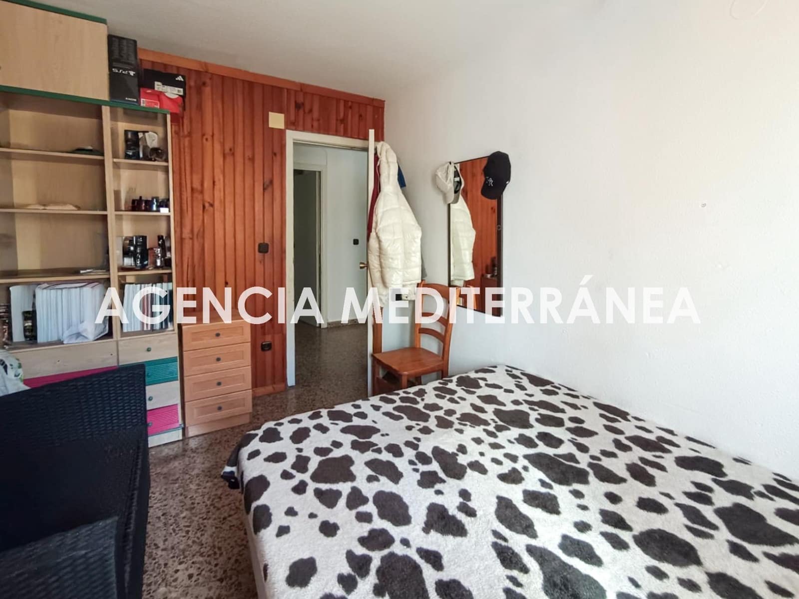 4 bedroom Flat for sale in Valencia city - € 215,000 (Ref: 9818317)