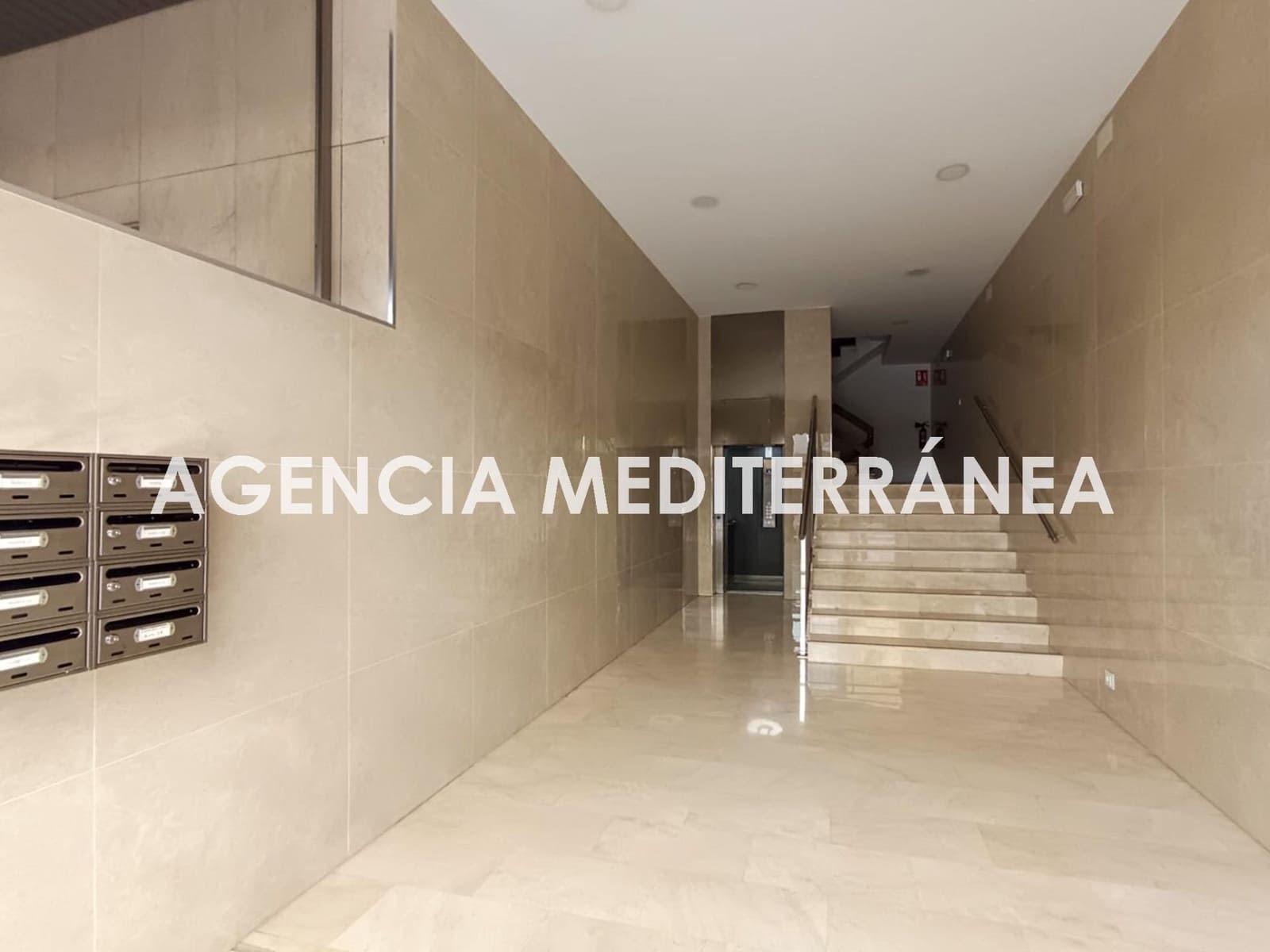 4 bedroom Flat for sale in Valencia city - € 215,000 (Ref: 9818317)