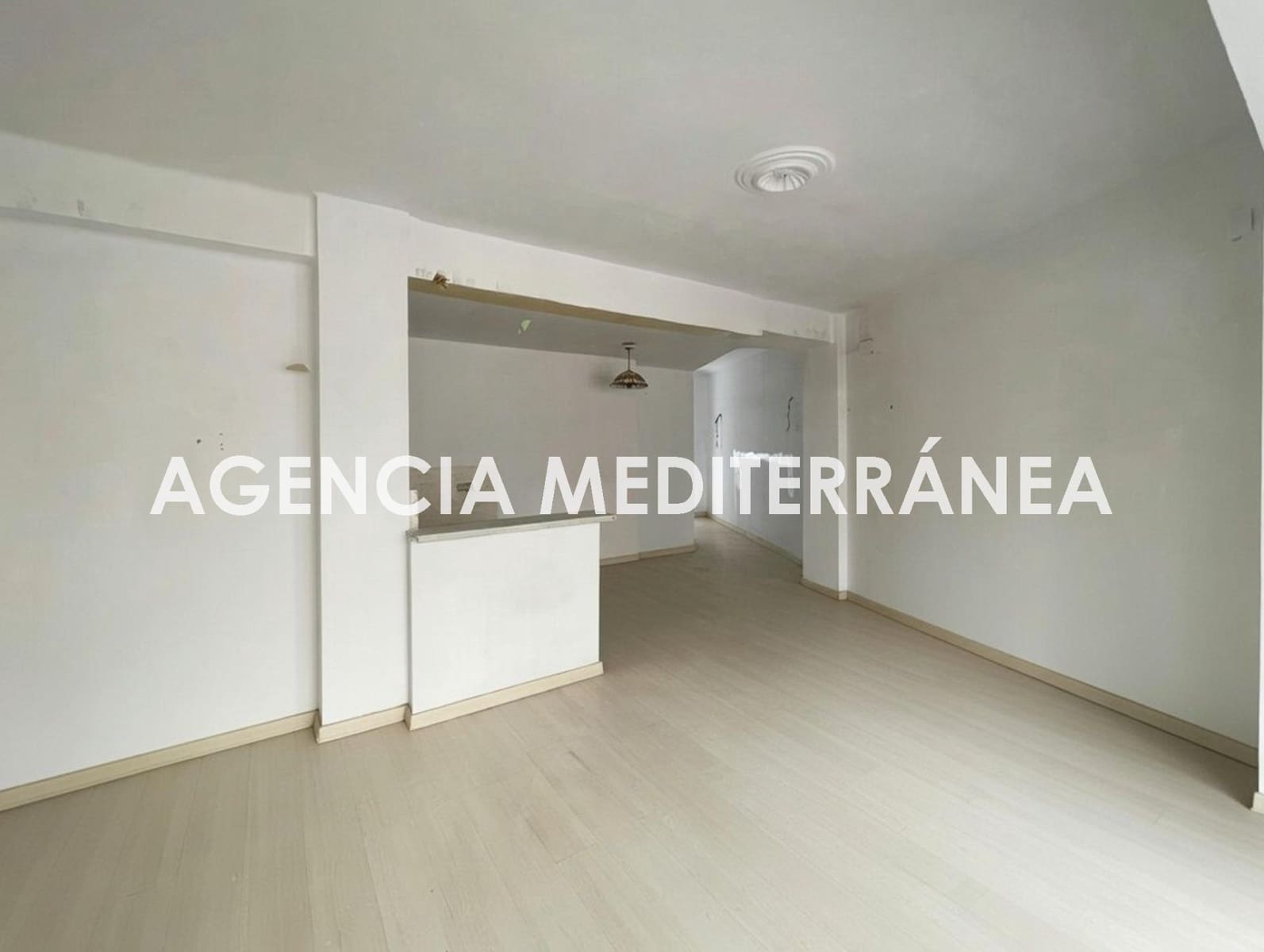 2 bedroom Flat for sale in Valencia city - € 360,000 (Ref: 9825353)