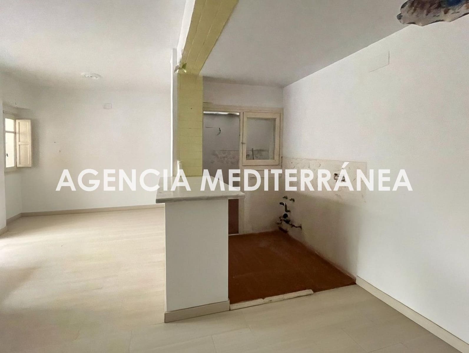 2 bedroom Flat for sale in Valencia city - € 360,000 (Ref: 9825353)
