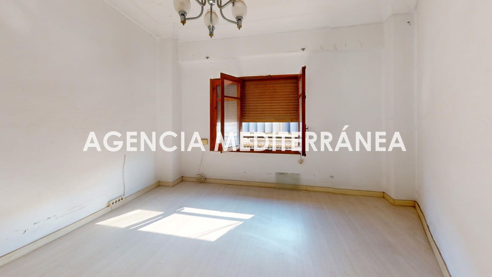 2 slaapkamer Flat te koop in Valencia stad - € 345.000 (Ref: 9825353)