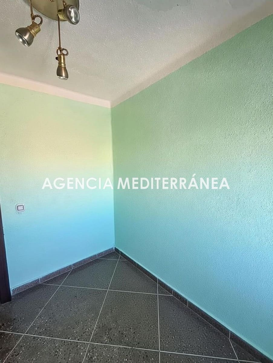 3 bedroom Flat for sale in Valencia city - € 230,000 (Ref: 9843479)