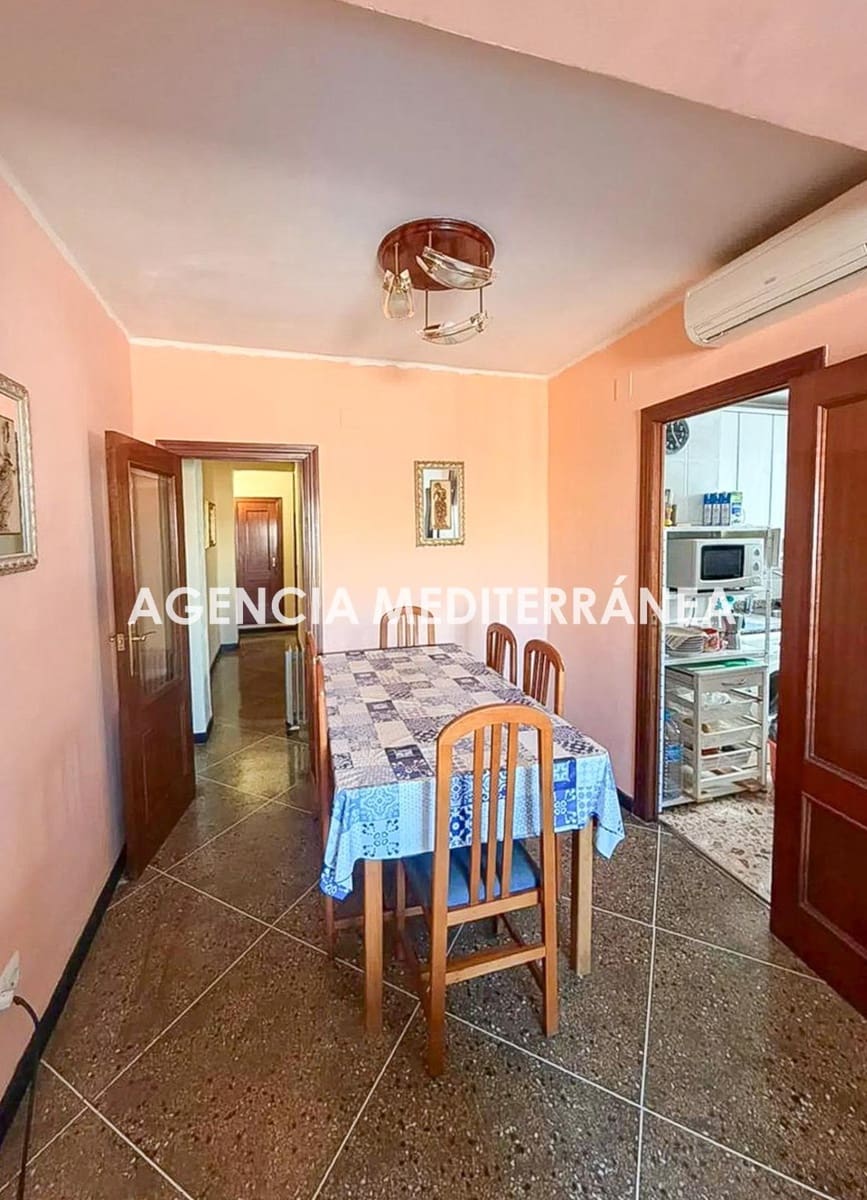 3 bedroom Flat for sale in Valencia city - € 230,000 (Ref: 9843479)