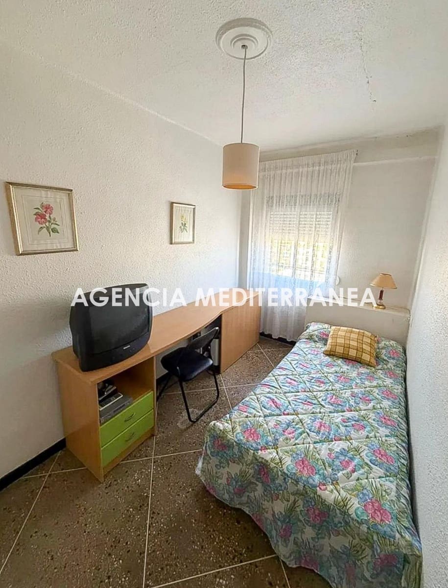 3 bedroom Flat for sale in Valencia city - € 230,000 (Ref: 9843479)