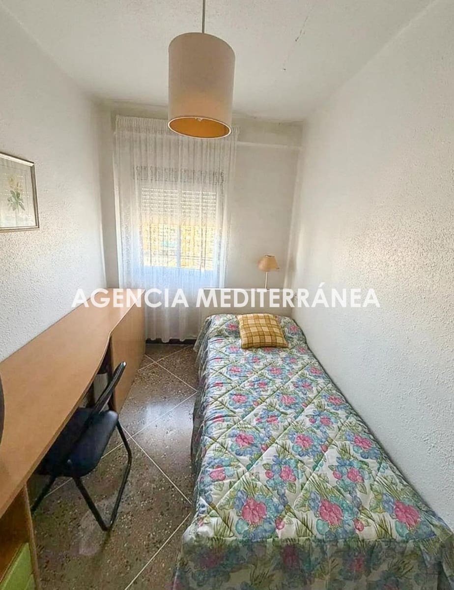 3 bedroom Flat for sale in Valencia city - € 230,000 (Ref: 9843479)