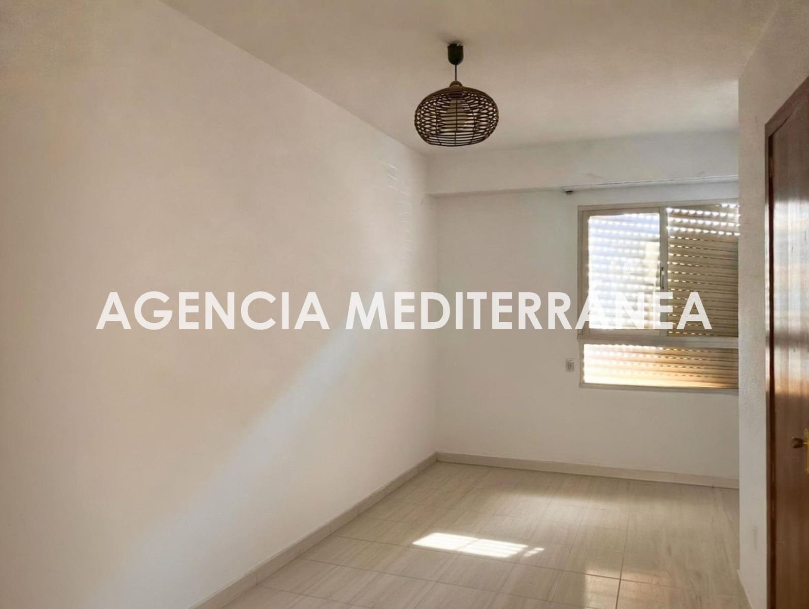 4 bedroom Flat for sale in Valencia city - € 380,000 (Ref: 9846318)