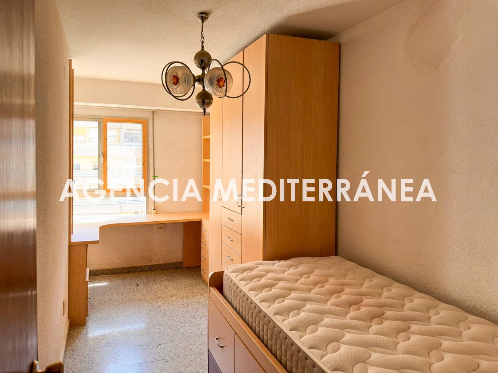 4 bedroom Flat for sale in Valencia city - € 380,000 (Ref: 9846318)