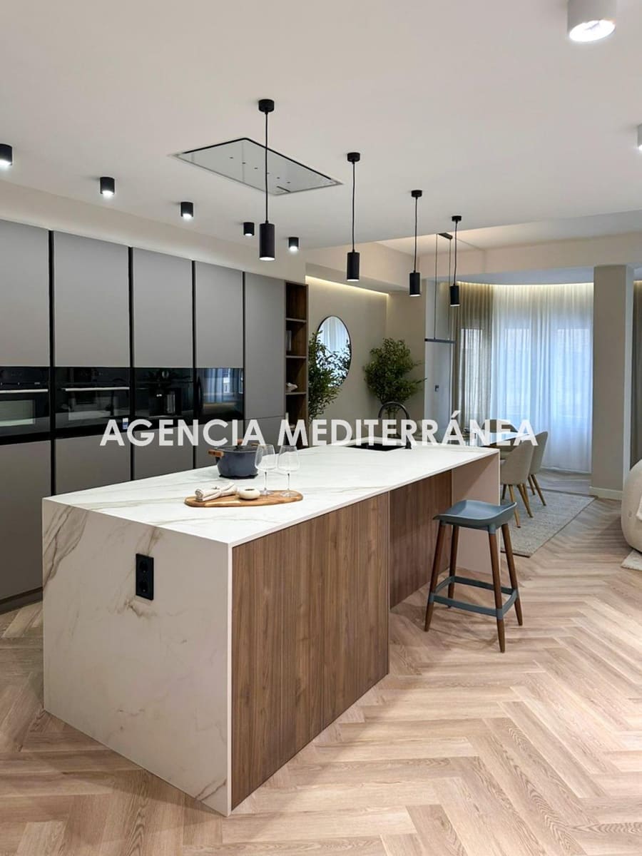 5 bedroom Flat for sale in Valencia city - € 830,000 (Ref: 9846319)
