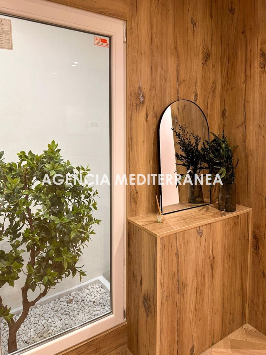 5 bedroom Flat for sale in Valencia city - € 830,000 (Ref: 9846319)