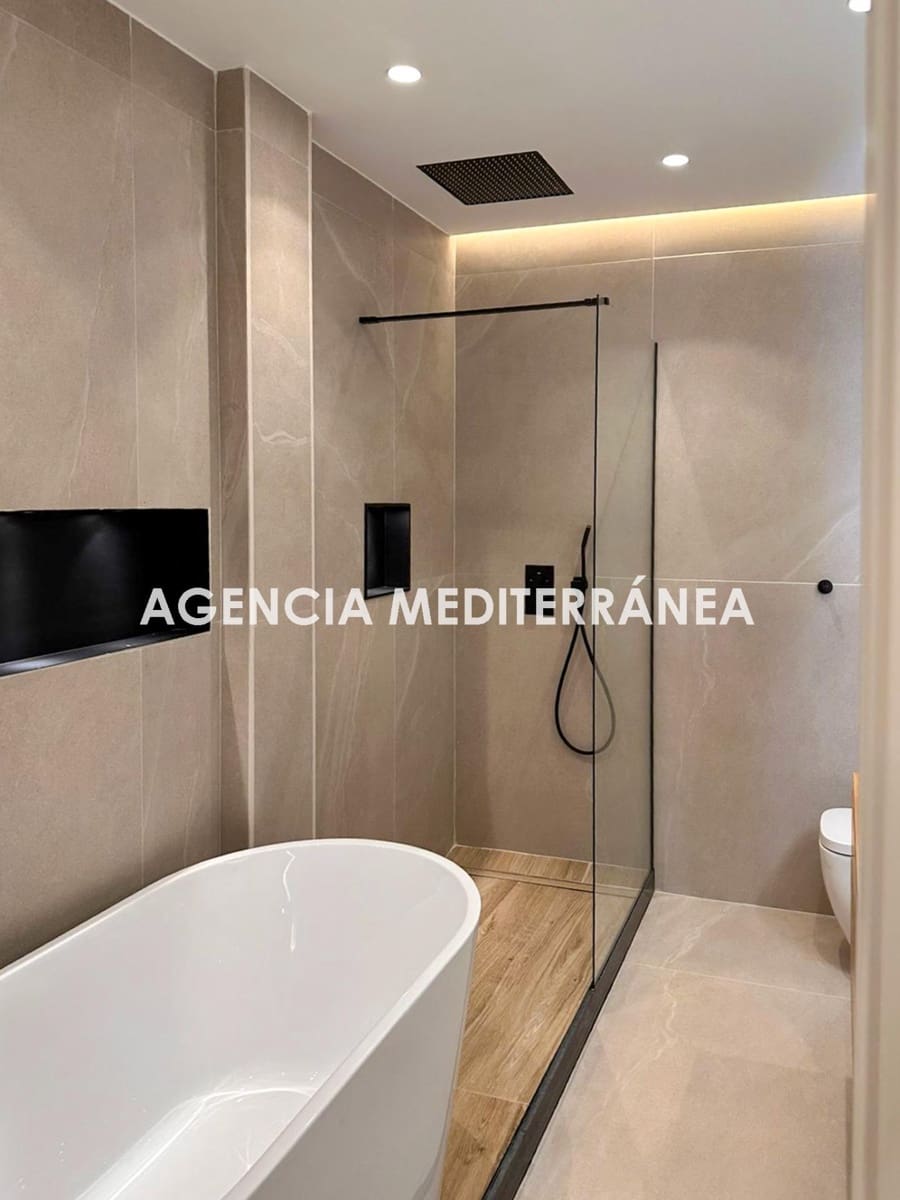 5 bedroom Flat for sale in Valencia city - € 830,000 (Ref: 9846319)