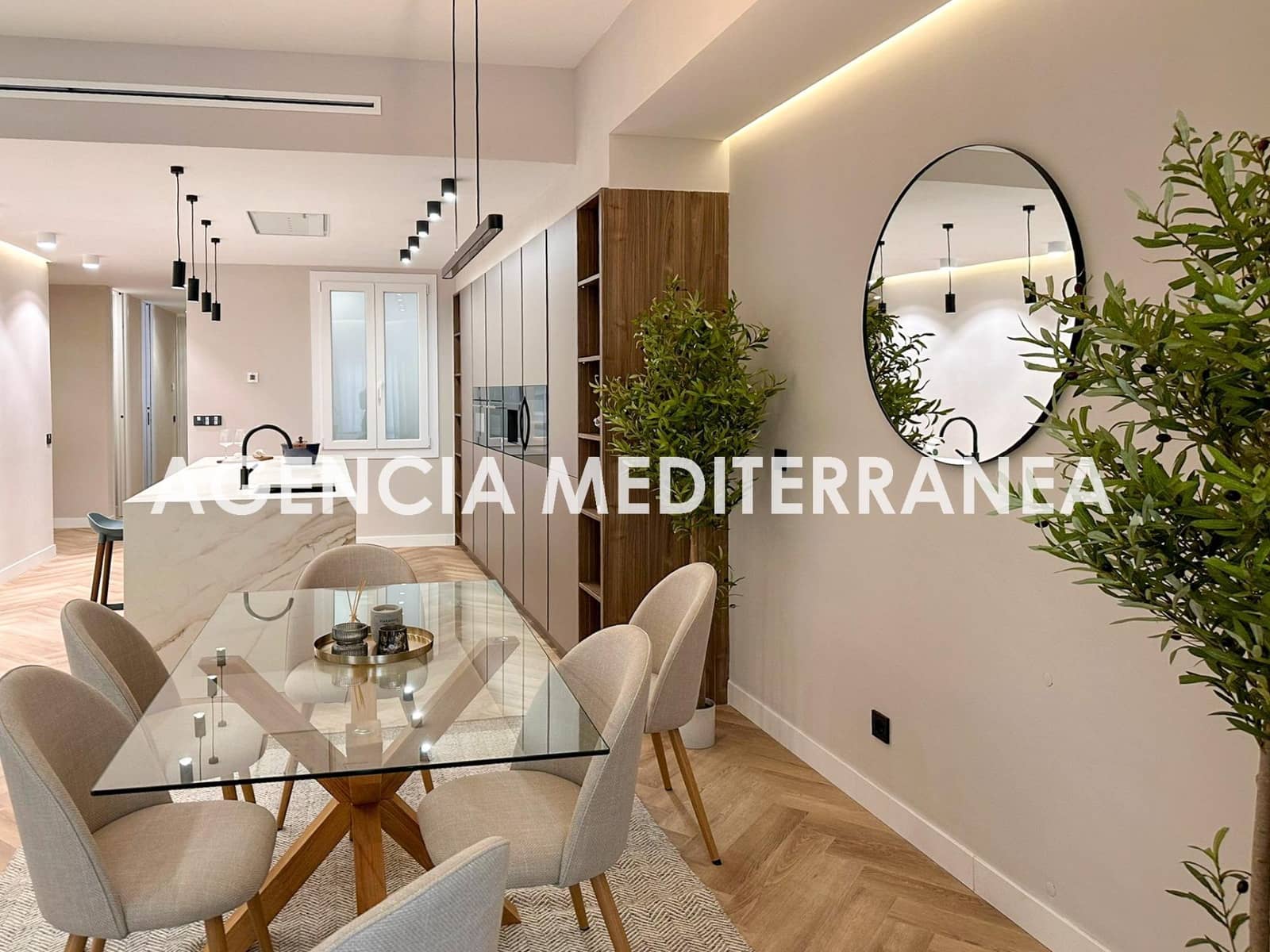 5 bedroom Flat for sale in Valencia city - € 830,000 (Ref: 9846319)