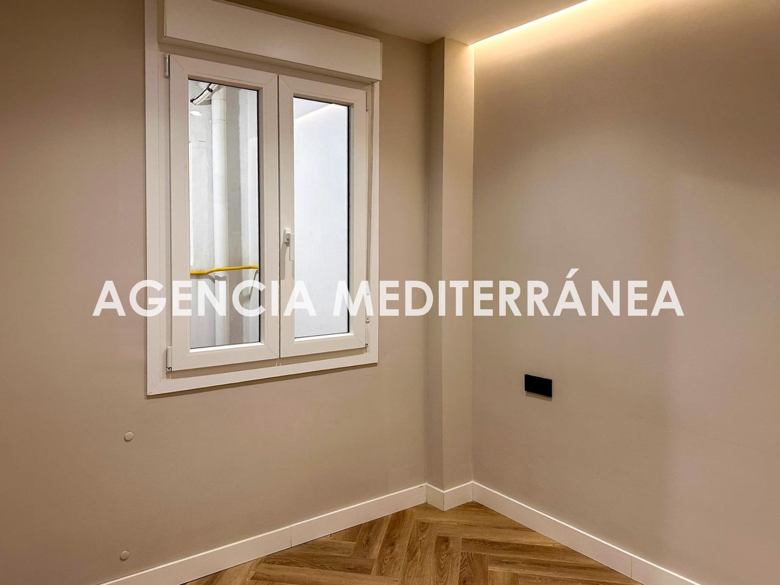 5 bedroom Flat for sale in Valencia city - € 830,000 (Ref: 9846319)