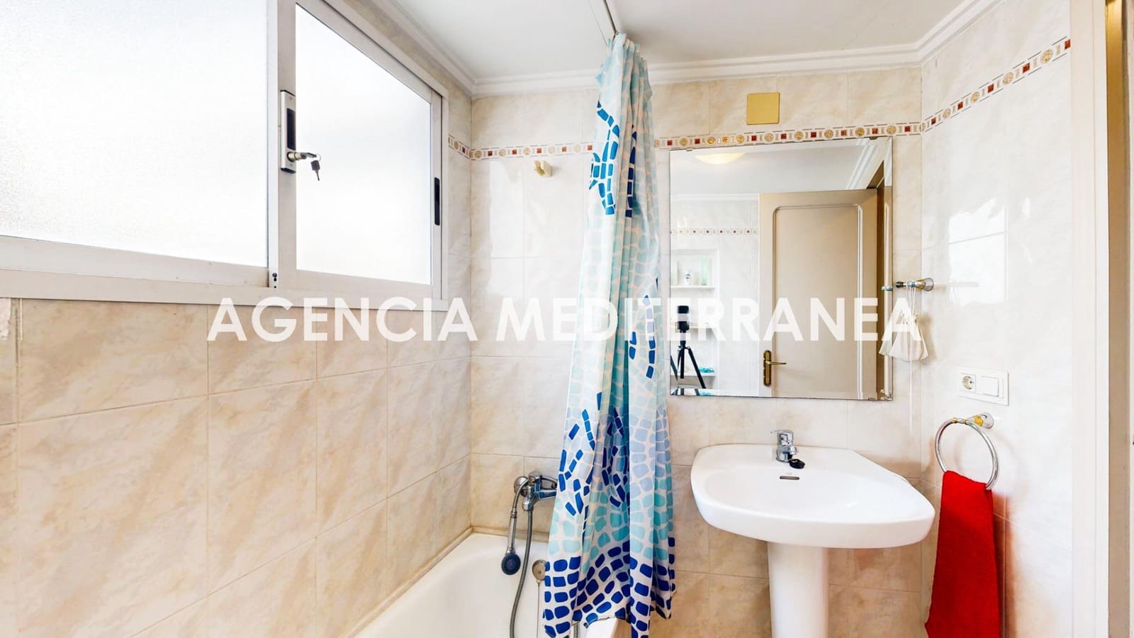 4 bedroom Townhouse for sale in Gandia - € 389,000 (Ref: 9846320)