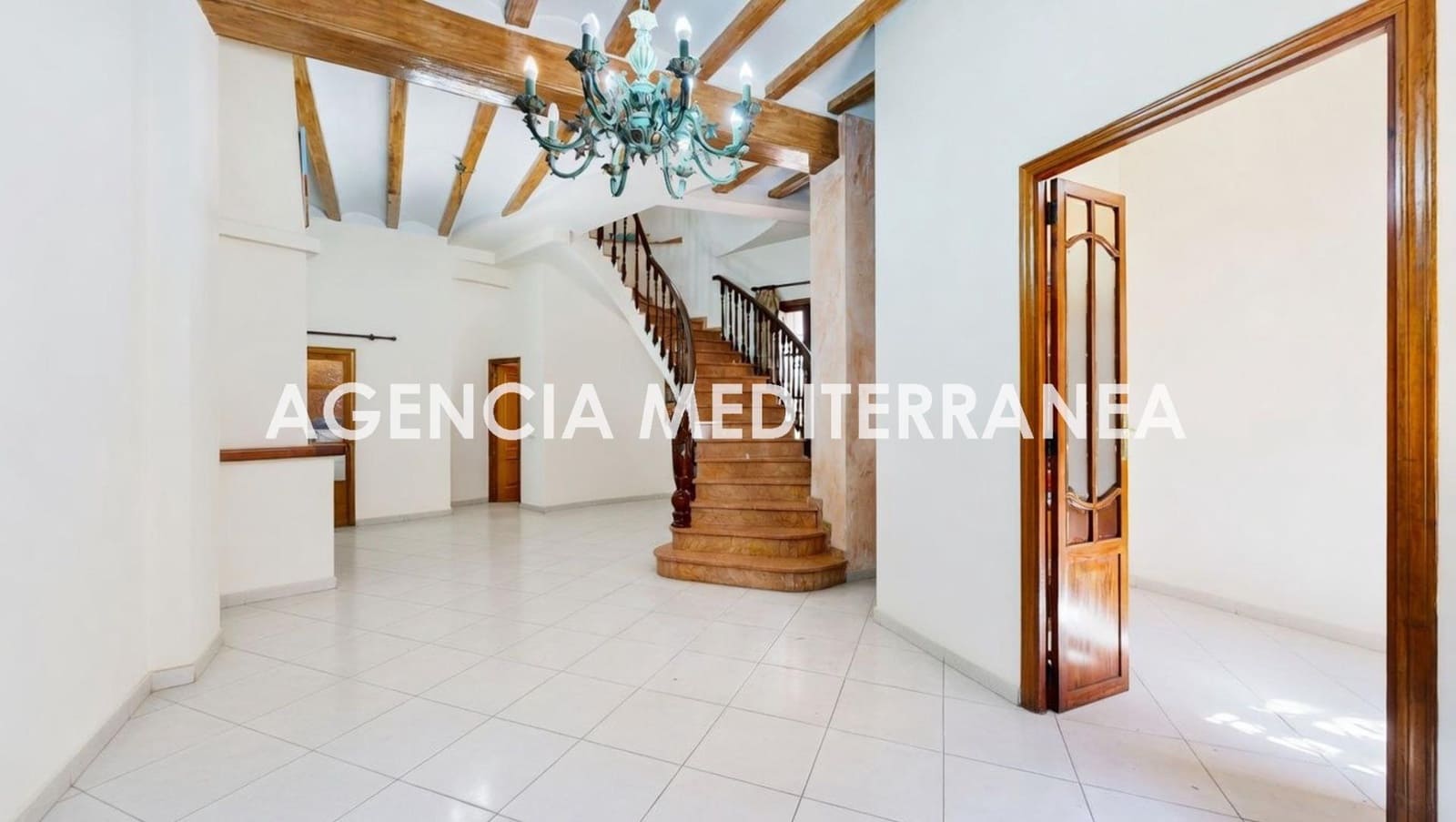 4 bedroom Townhouse for sale in Gandia - € 389,000 (Ref: 9846320)