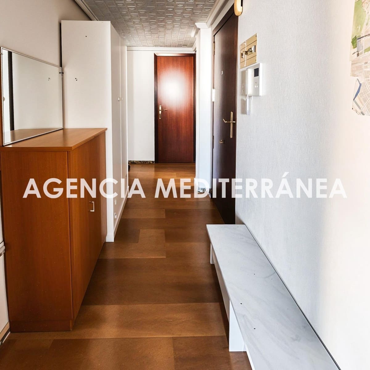 4 bedroom Flat for sale in Valencia city - € 299,999 (Ref: 9865268)