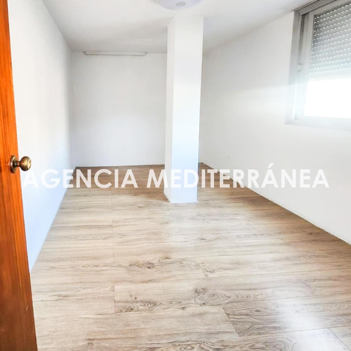 4 bedroom Flat for sale in Valencia city - € 299,999 (Ref: 9865268)