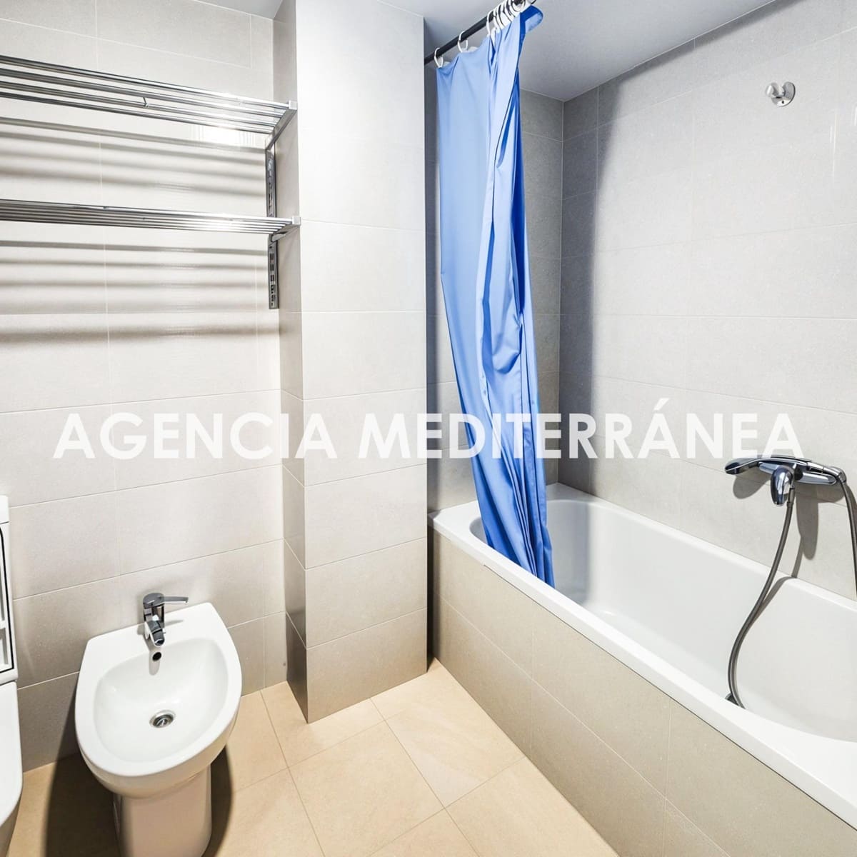 4 bedroom Flat for sale in Valencia city - € 299,999 (Ref: 9865268)