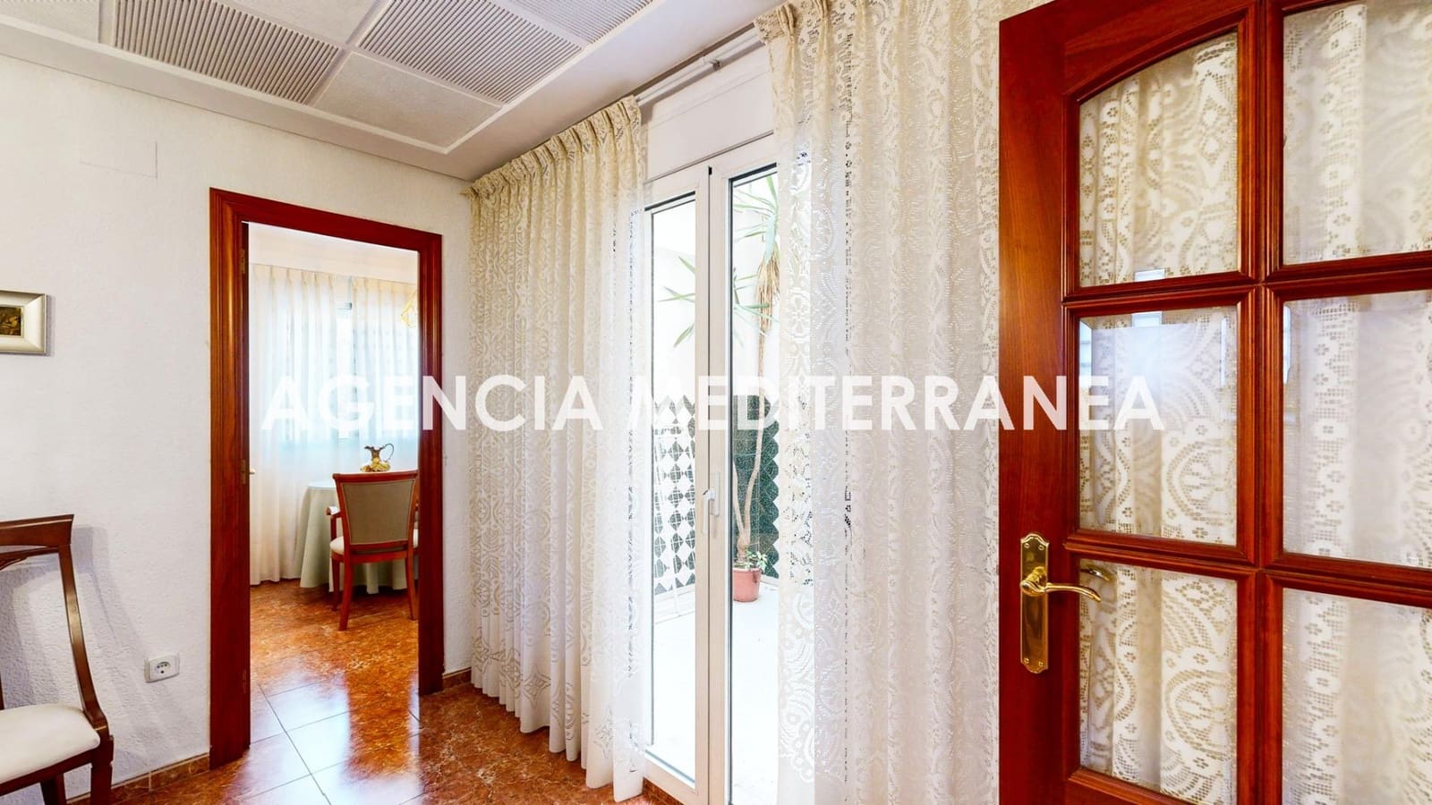 4 bedroom Flat for sale in Valencia city - € 395,000 (Ref: 9865269)