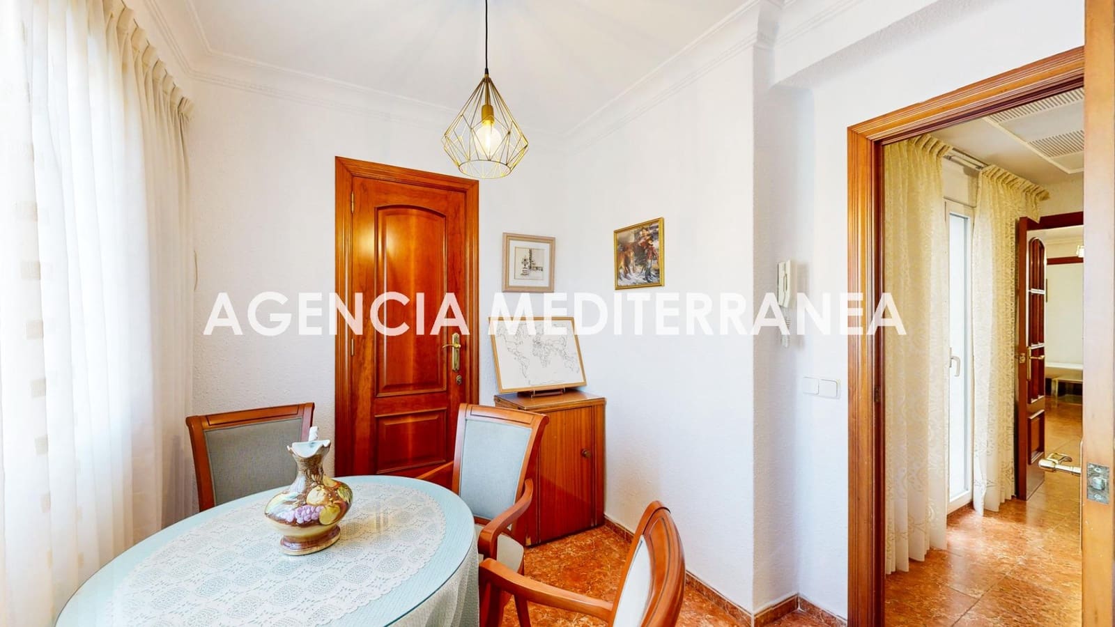 4 bedroom Flat for sale in Valencia city - € 395,000 (Ref: 9865269)