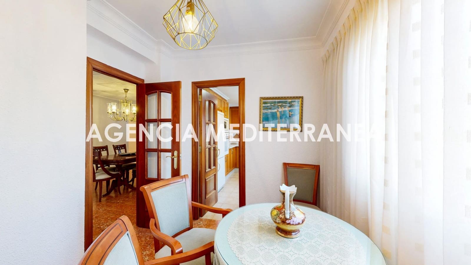 4 bedroom Flat for sale in Valencia city - € 395,000 (Ref: 9865269)
