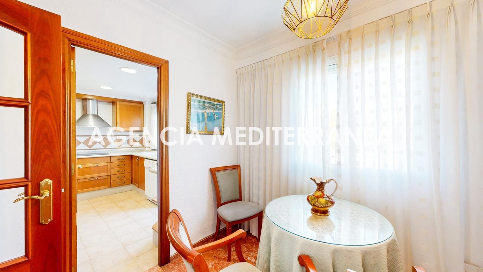 4 bedroom Flat for sale in Valencia city - € 395,000 (Ref: 9865269)