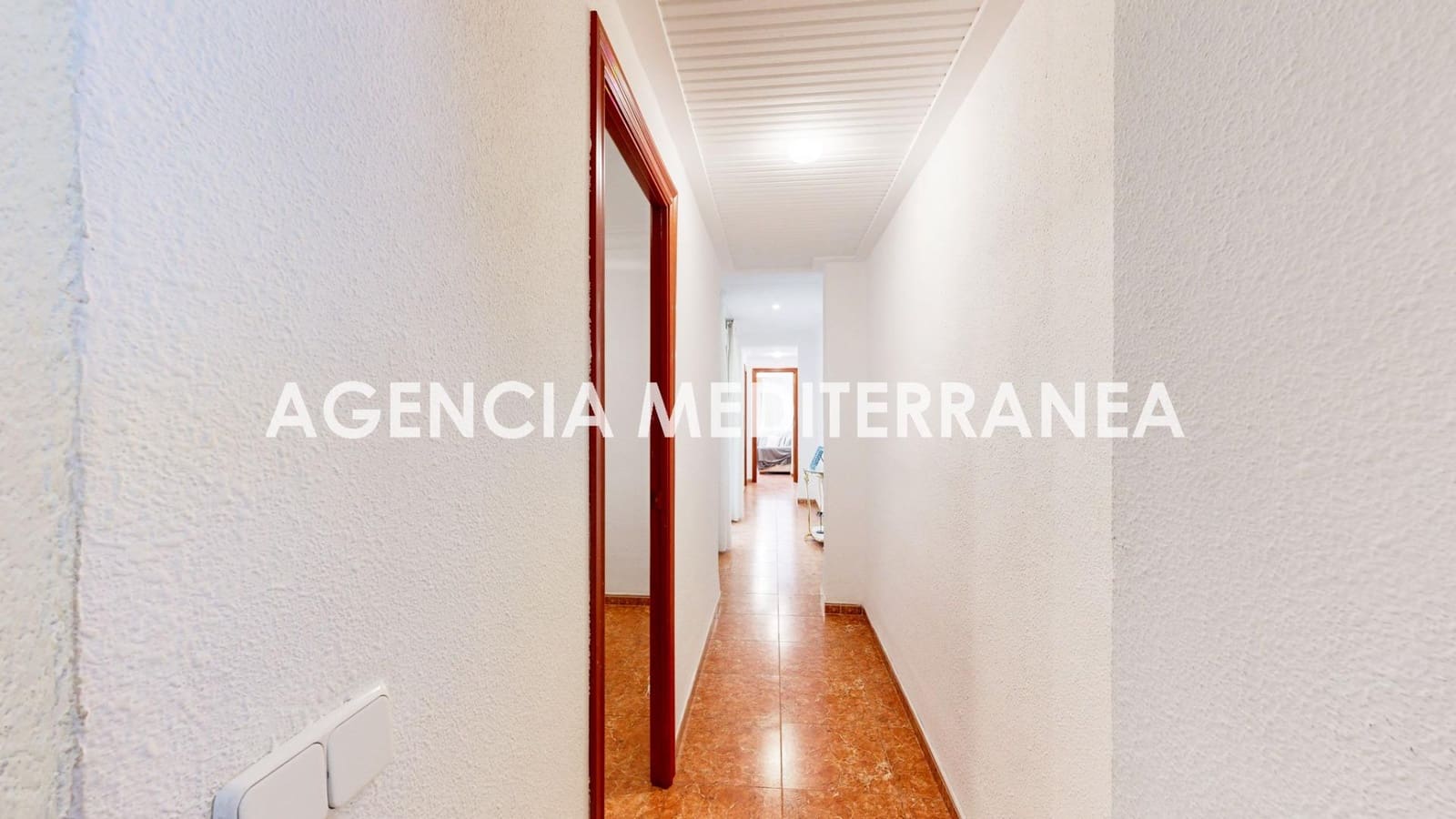 4 bedroom Flat for sale in Valencia city - € 395,000 (Ref: 9865269)