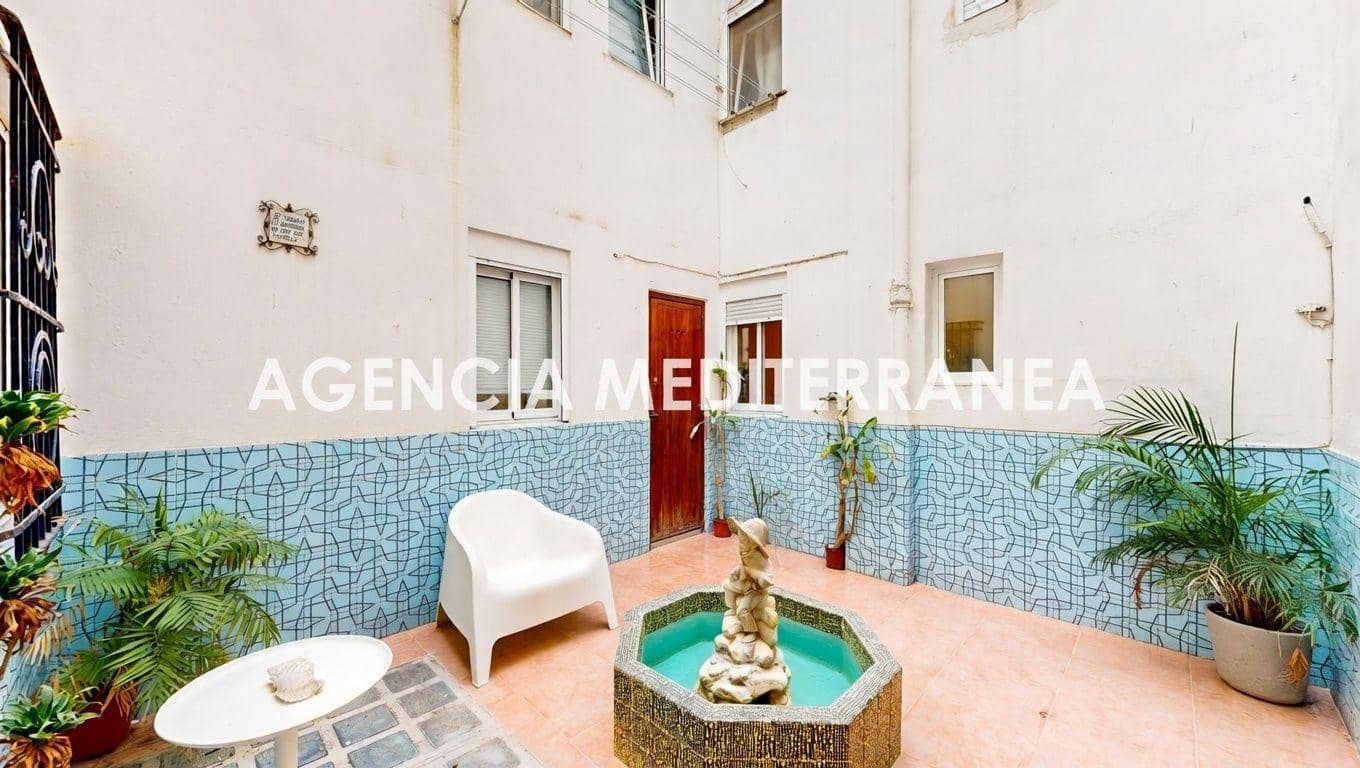 4 bedroom Flat for sale in Valencia city - € 395,000 (Ref: 9865269)