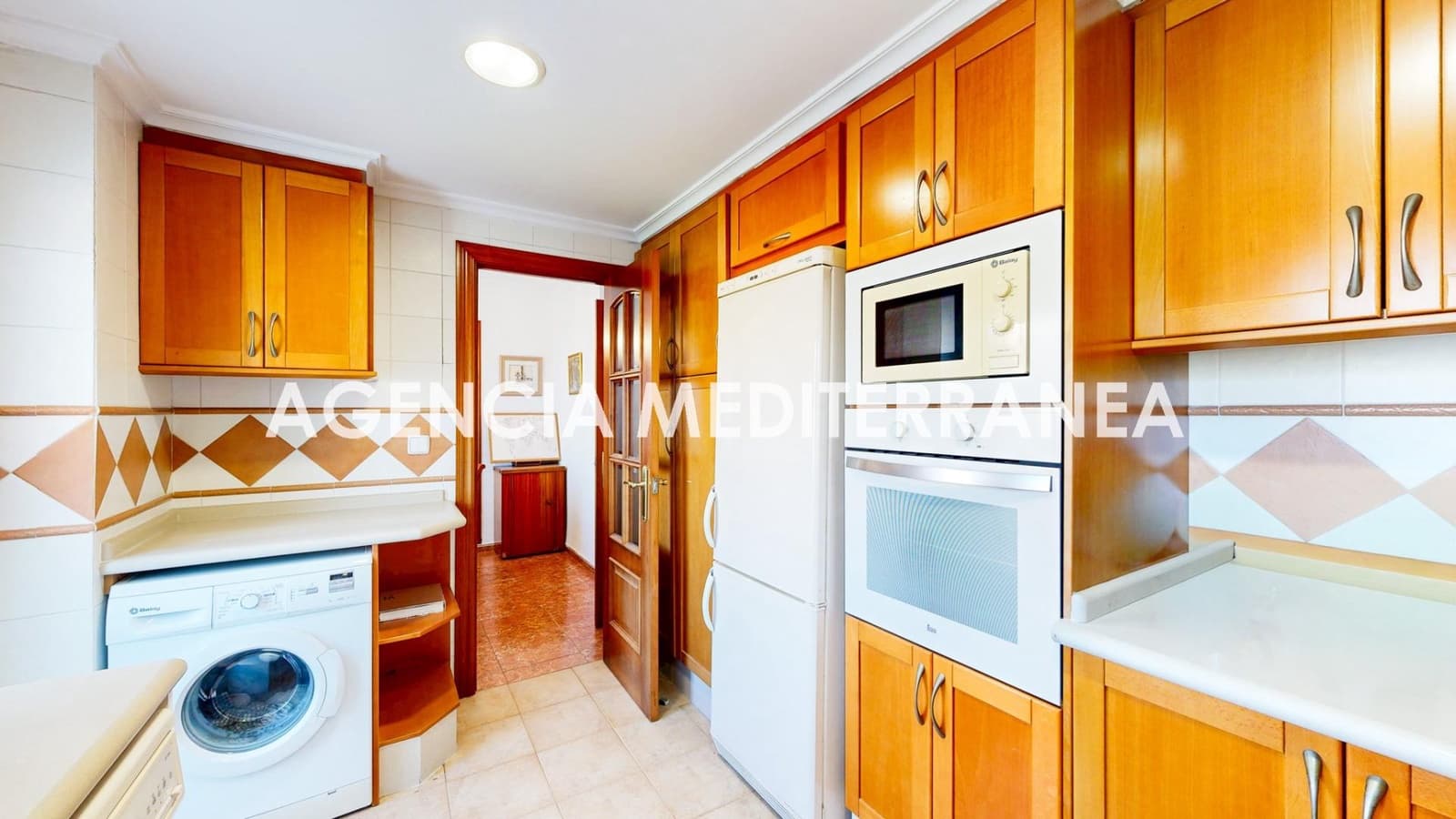 4 bedroom Flat for sale in Valencia city - € 395,000 (Ref: 9865269)