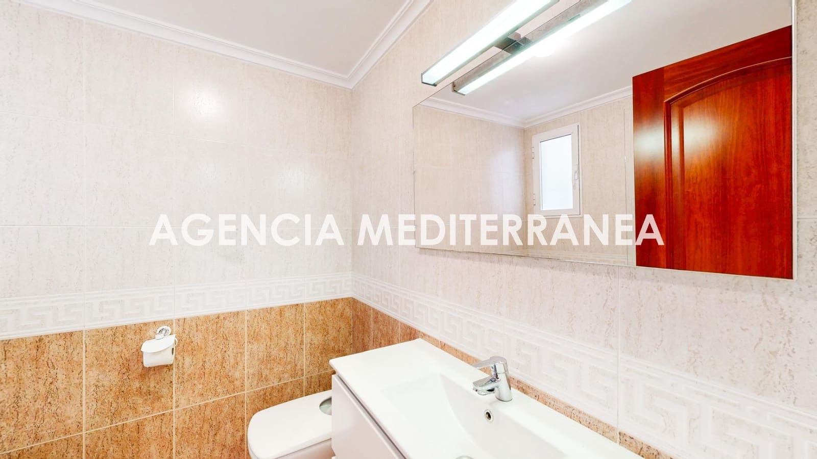 4 bedroom Flat for sale in Valencia city - € 395,000 (Ref: 9865269)
