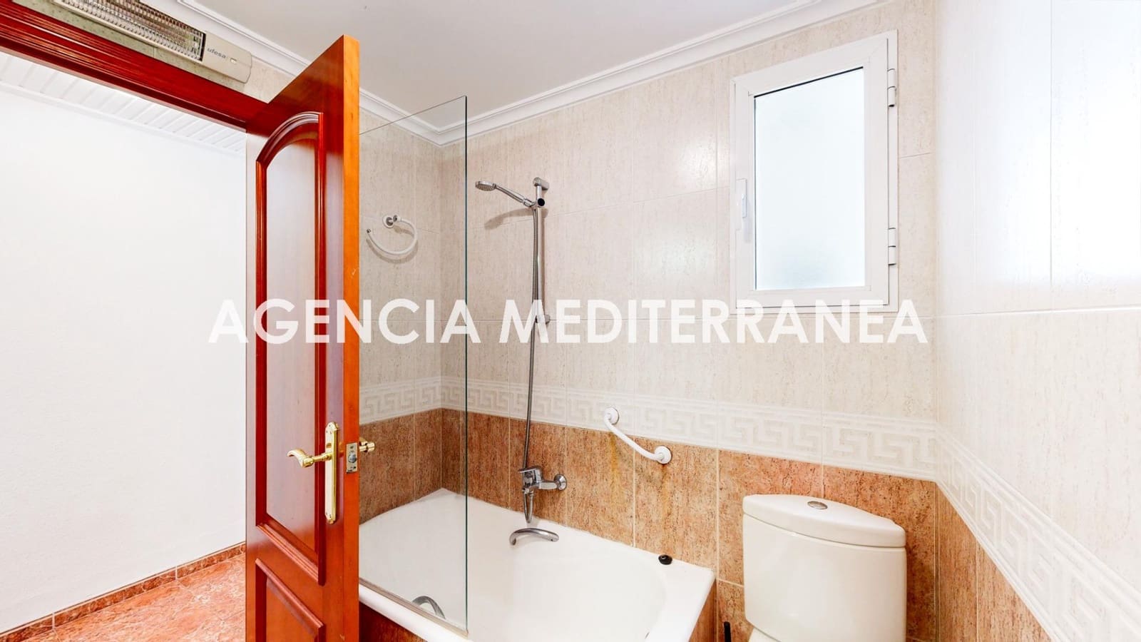 4 bedroom Flat for sale in Valencia city - € 395,000 (Ref: 9865269)