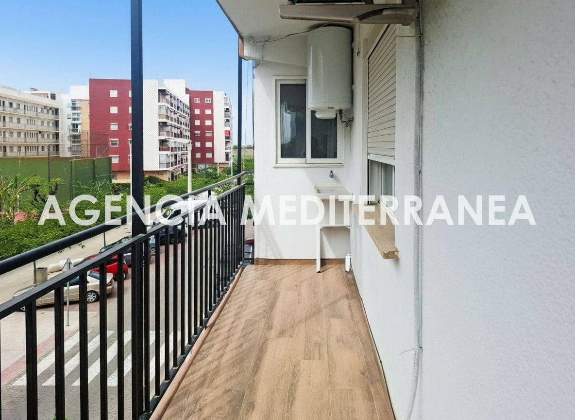 3 bedroom Flat for sale in La Pobla de Farnals with pool - € 295,000 (Ref: 9878944)