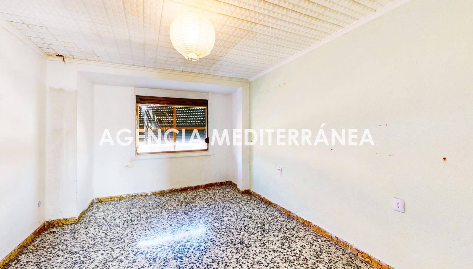 2 bedroom Flat for sale in Valencia city - € 152,000 (Ref: 9882001)