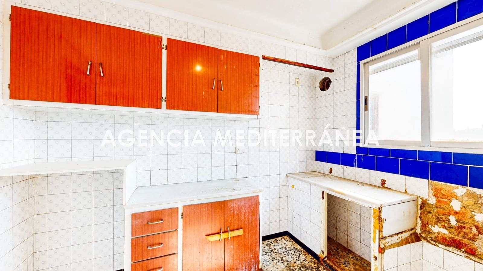 2 bedroom Flat for sale in Valencia city - € 152,000 (Ref: 9882001)