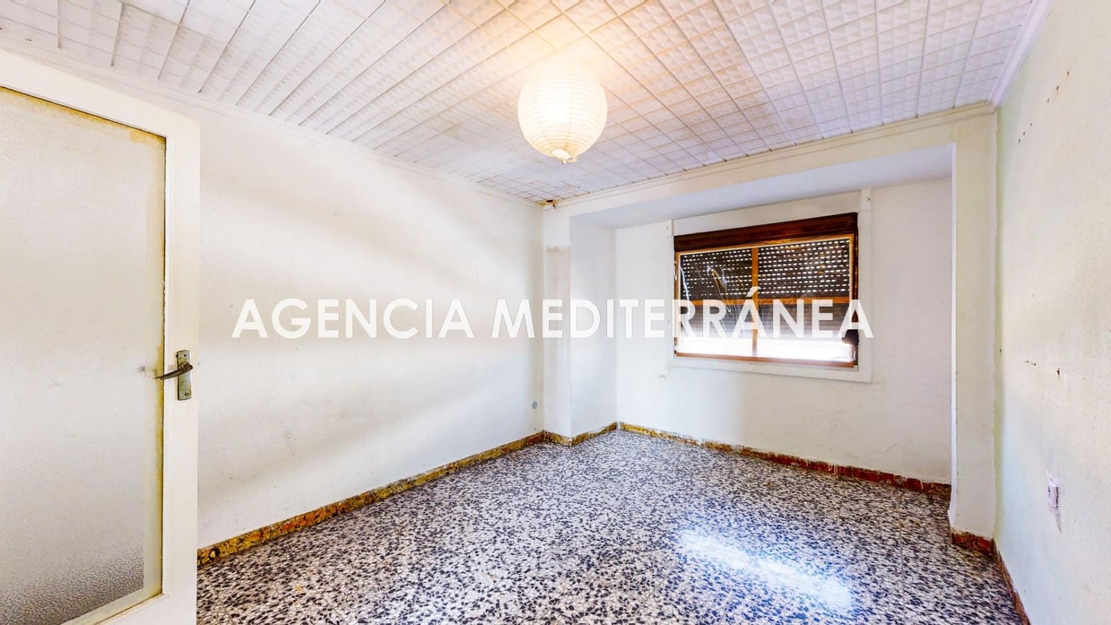 2 bedroom Flat for sale in Valencia city - € 152,000 (Ref: 9882001)